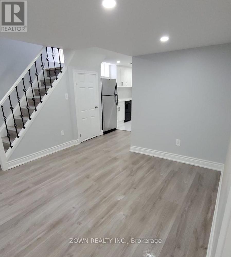 Semi-Detached/Link at 1668 PORTLAND COURT, Pickering (Village East)