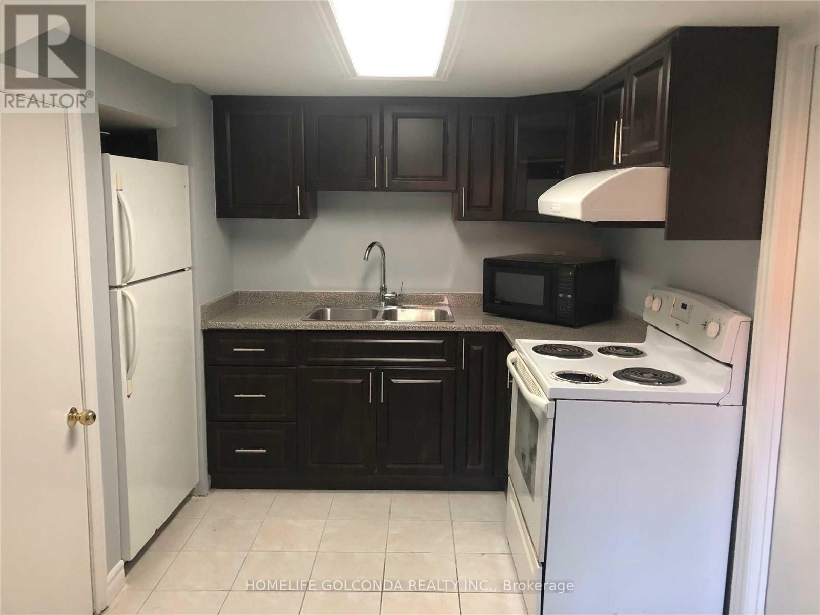 Detached at 3833 FINCH AVENUE E, Toronto