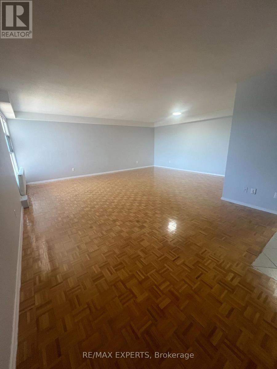 Multiplex at 307 - 123 BLOOR STREET W, Oshawa (Lakeview)