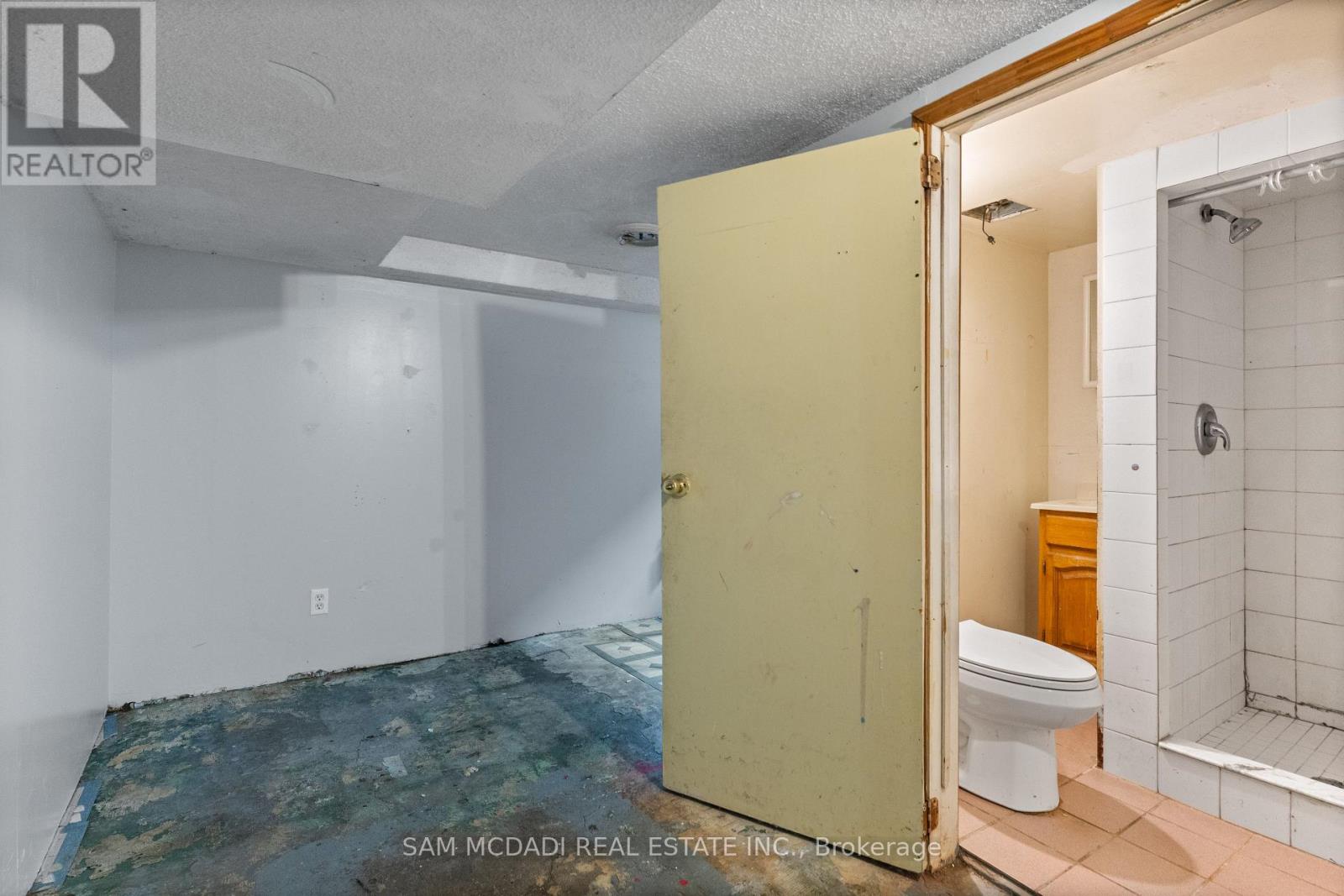 Semi-Detached/Link at 259 MILVERTON BOULEVARD, Toronto