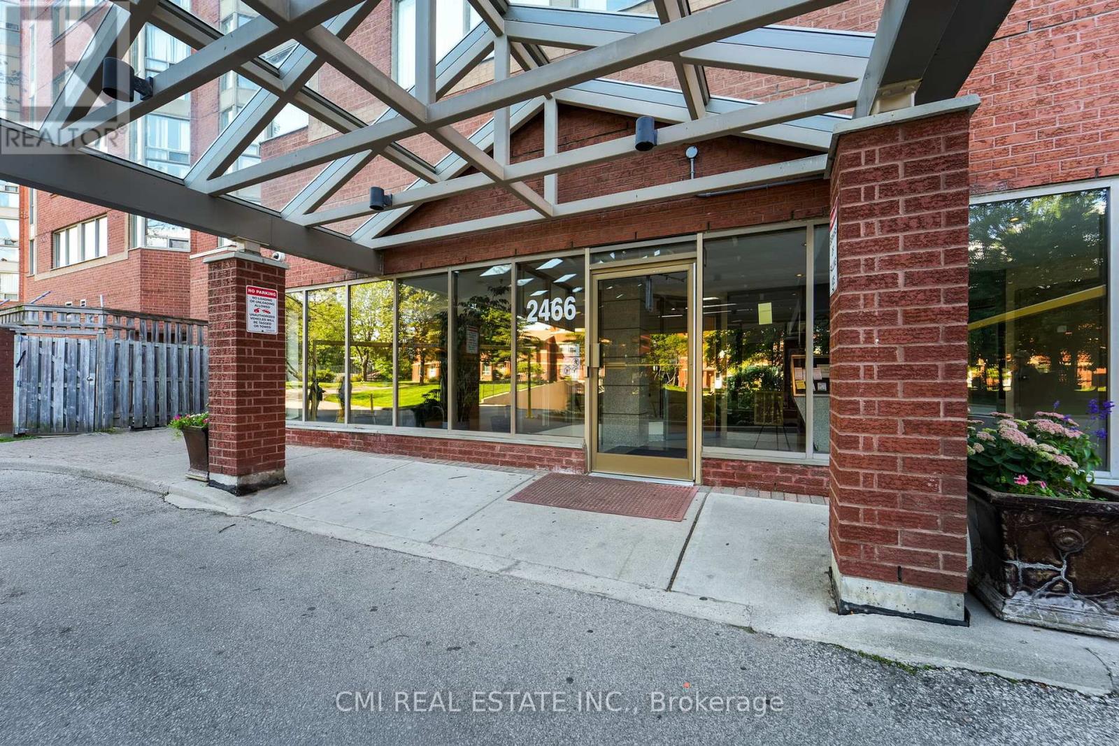 Apartment at 1510 - 2466 EGLINTON AVENUE E, Toronto