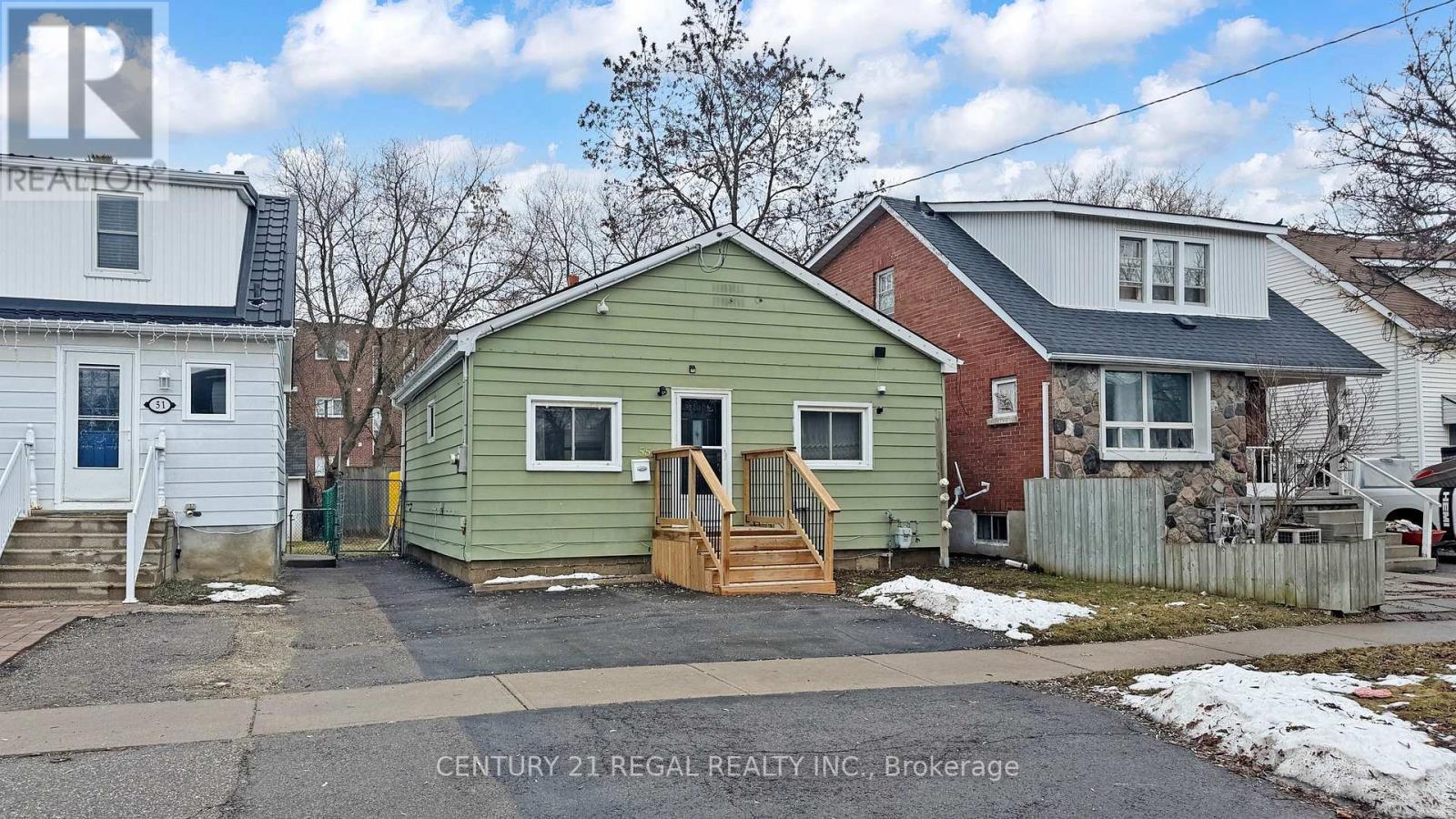 Detached at 55 MONTRAVE AVENUE, Oshawa (Vanier)