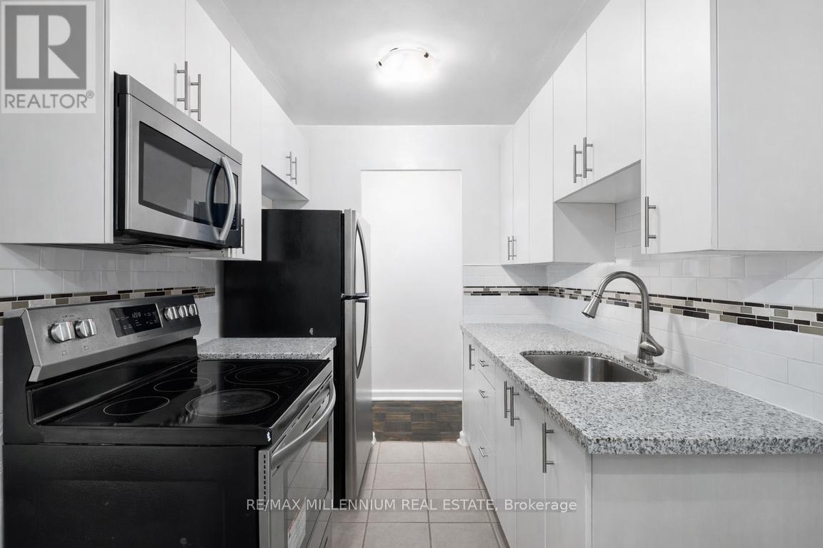 Apartment at 202 - 994 O'CONNOR DRIVE, Toronto (O'Connor-Parkview)