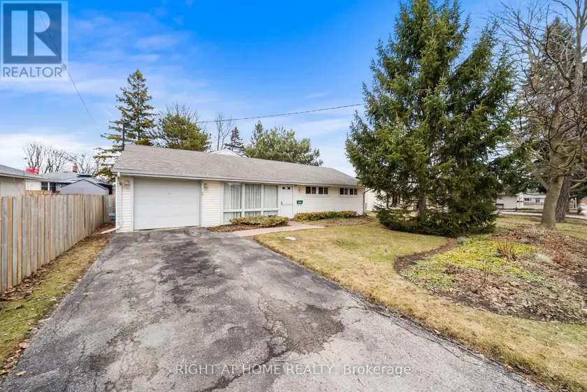 Detached at 1002 DUNLOP STREET, Whitby (Downtown Whitby)