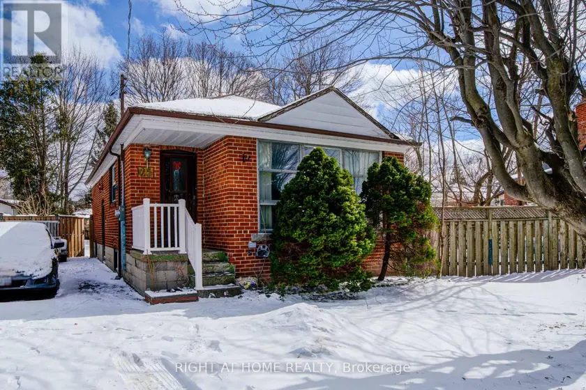 Detached at 25 STRODE DRIVE, Toronto (Eglinton East)