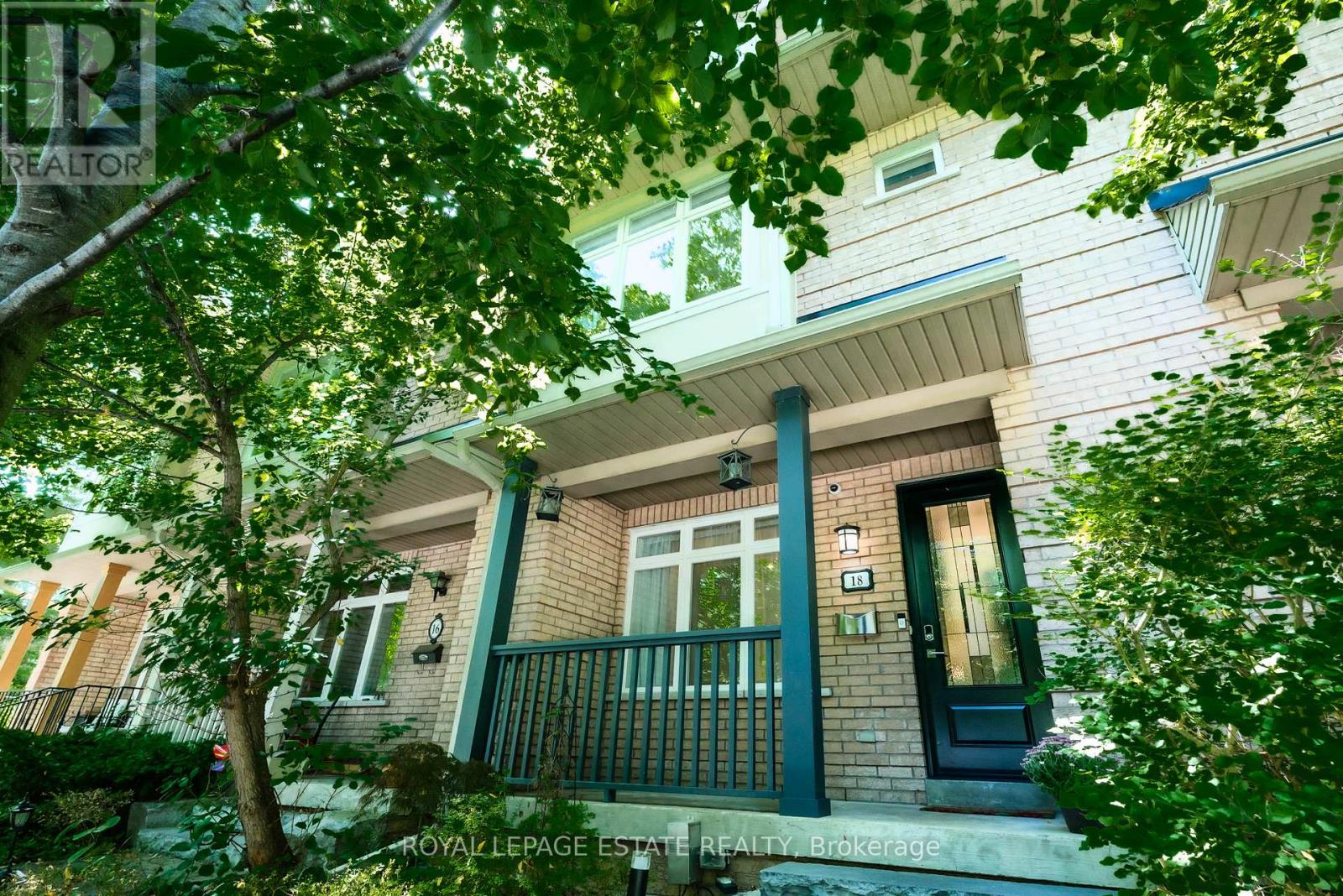 Townhouse at 18 BASTEDO AVENUE, Toronto (Woodbine Corridor)