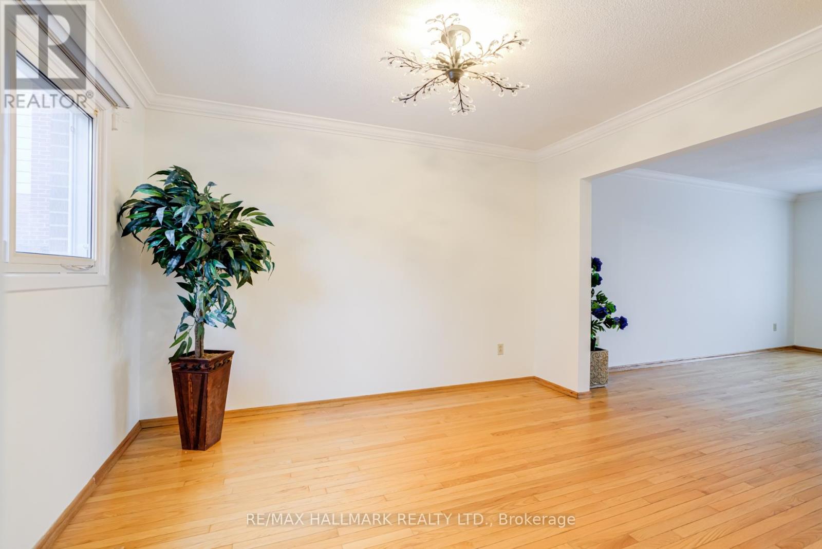 Detached at 34 HARRINGAY CRESCENT, Toronto