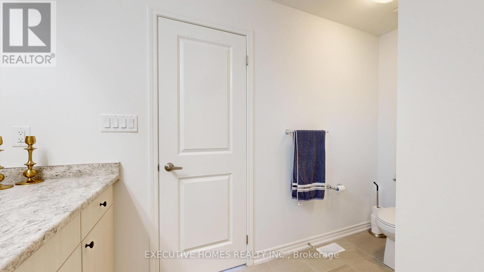 Detached at 2885 FOXDEN SQUARE, Pickering