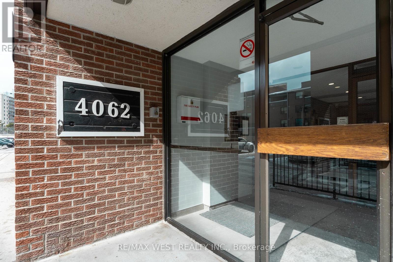 Apartment at 612 - 4062 LAWRENCE AVENUE E, Toronto (West Hill)