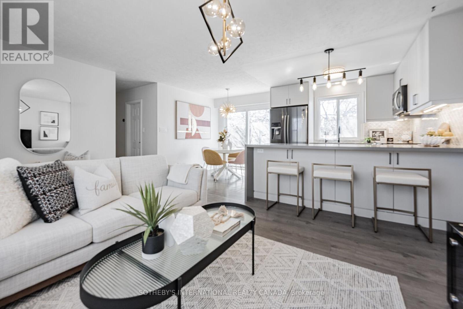 Detached at 4075A LAWRENCE AVENUE E, Toronto (West Hill)
