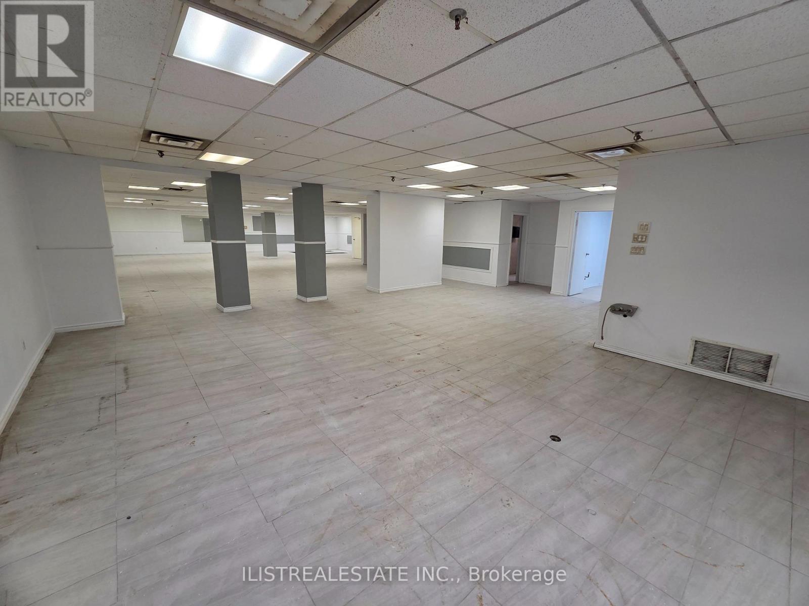 Other at BASEMENT UNIT 8 - 433 COMSTOCK ROAD, Toronto (Clairlea-Birchmount)