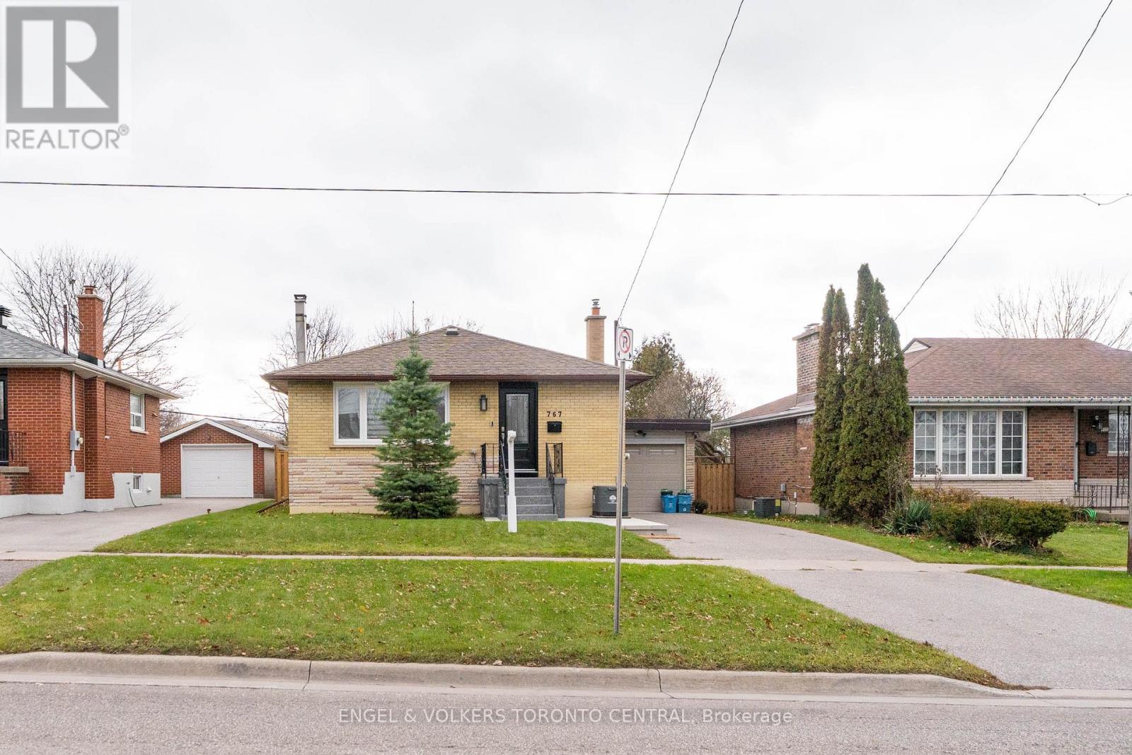 Detached at 767 PHILLIP MURRAY AVENUE, Oshawa (Lakeview)