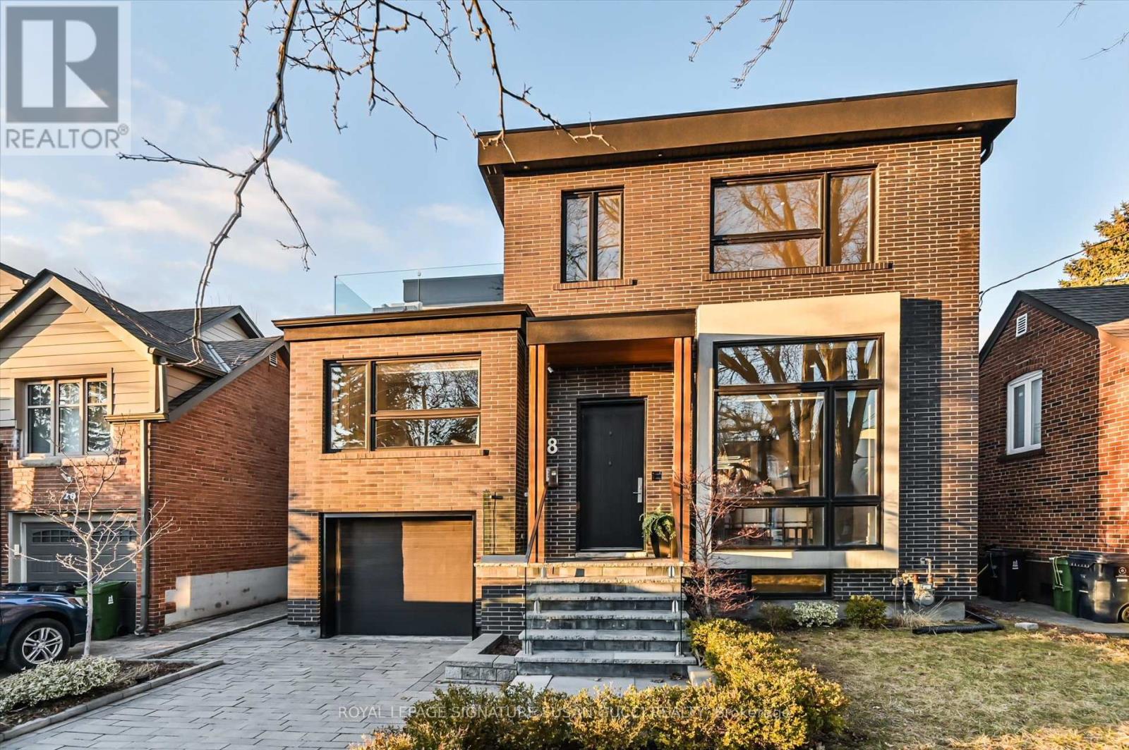 Detached at 18 FERRIS ROAD, Toronto (O'Connor-Parkview)