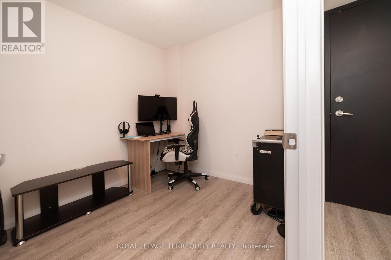 Apartment at 1107 - 2152 LAWRENCE AVENUE E, Toronto