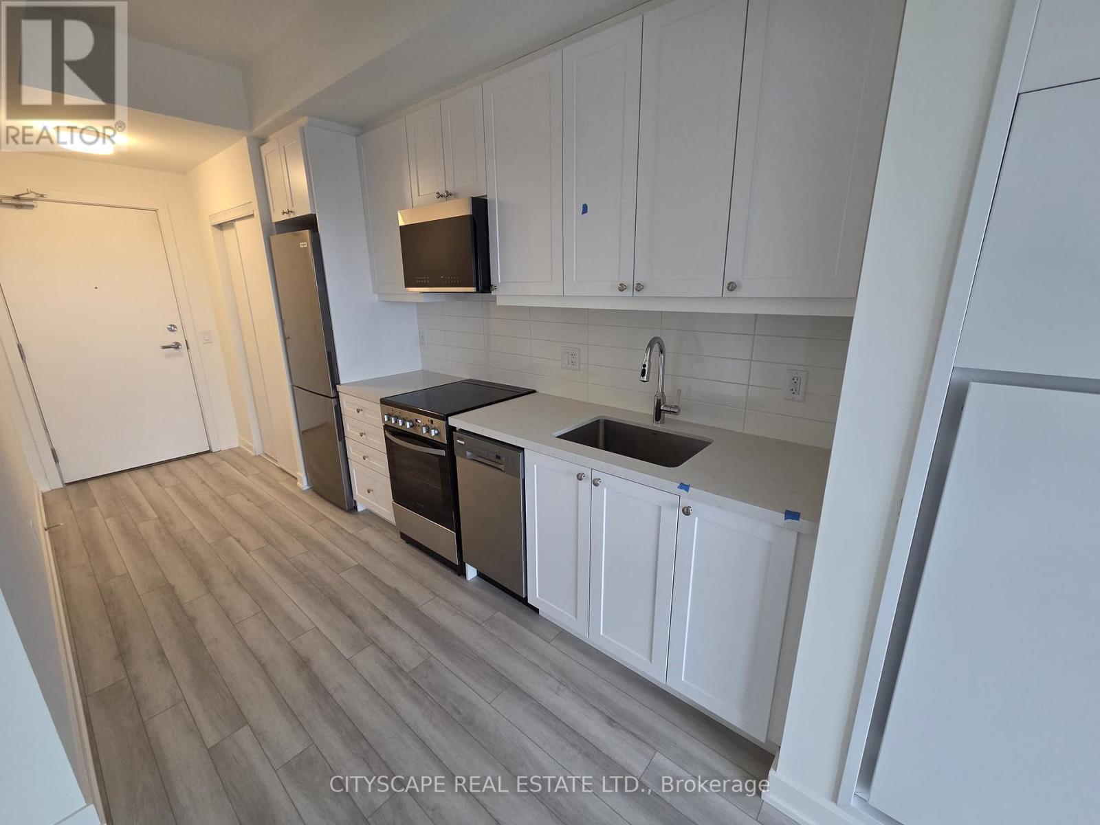 Apartment at 903 - 51 CLARINGTON BOULEVARD, Clarington