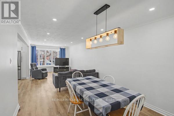 Semi-Detached/Link at 37 AVIS CRESCENT, Toronto