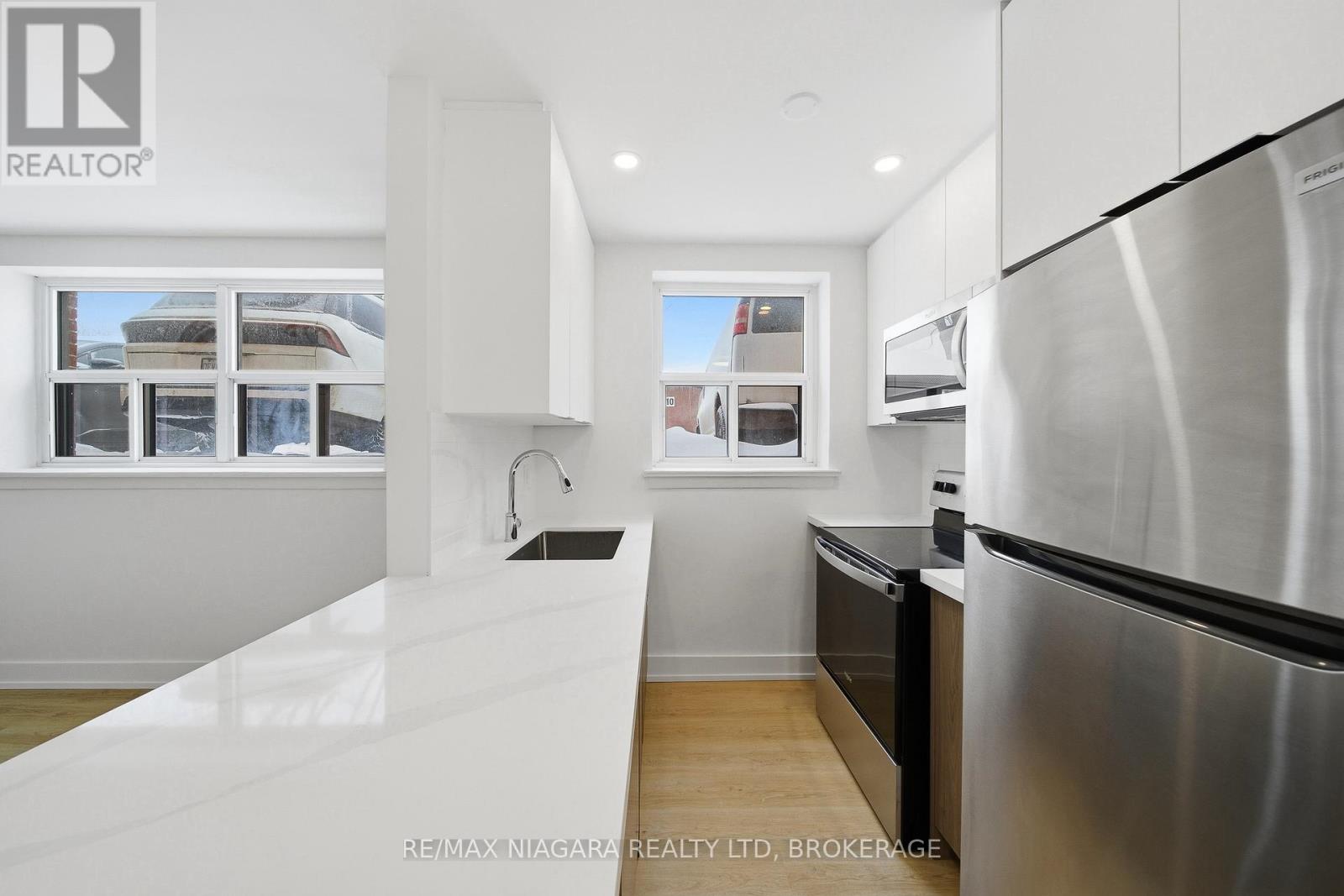 Multiplex at UNIT B - 993 O'CONNOR DRIVE, Toronto