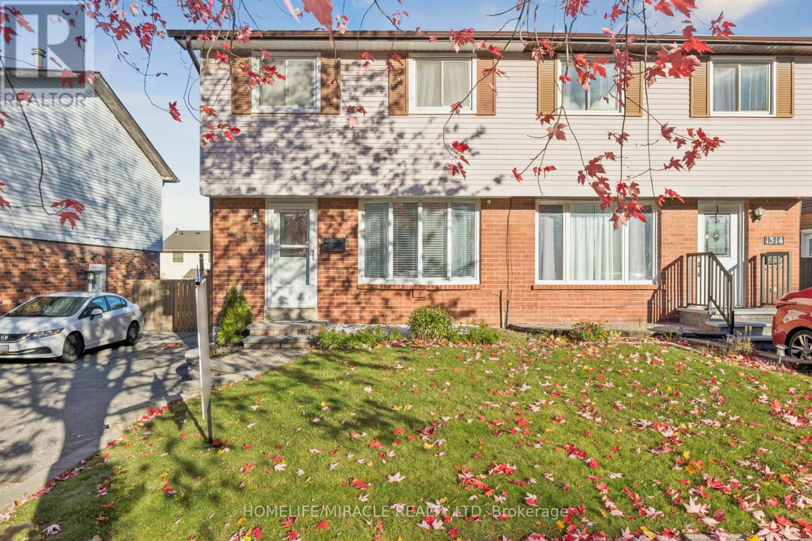 Semi-Detached/Link at 1312 CHERRYDOWN DRIVE, Oshawa (Donevan)