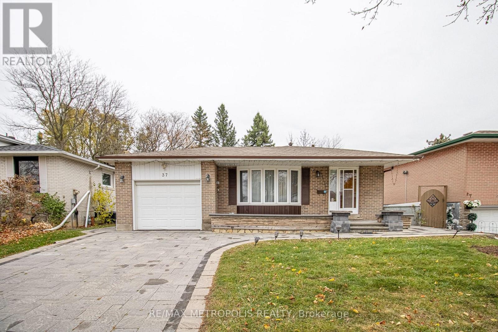 Detached at 37 ALBACORE CRESCENT, Toronto (Woburn)