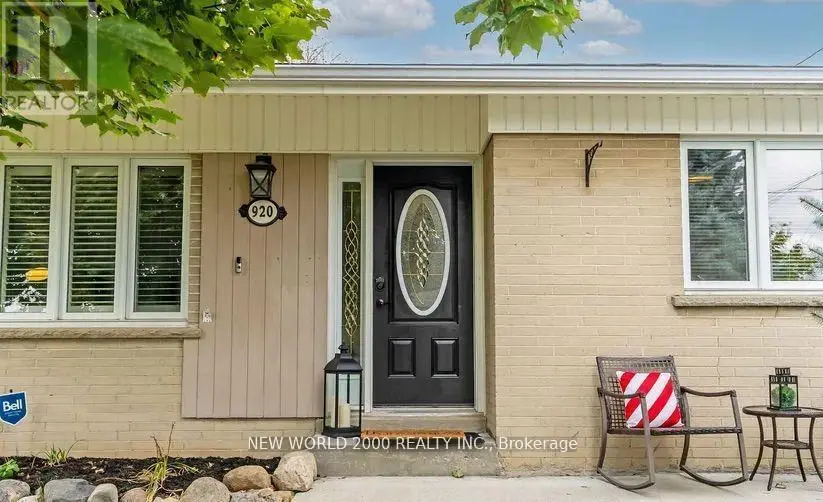 Detached at 920 GREENWOOD CRESCENT, Whitby