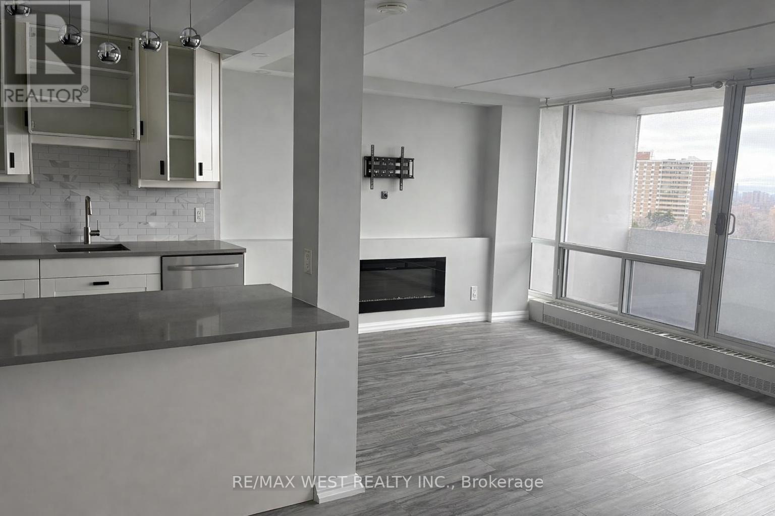 Apartment at 1112 - 2 GLAMORGAN AVENUE, Toronto (Dorset Park)