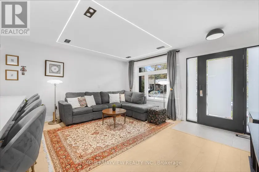 Detached at 9 KENWORTHY AVENUE, Toronto