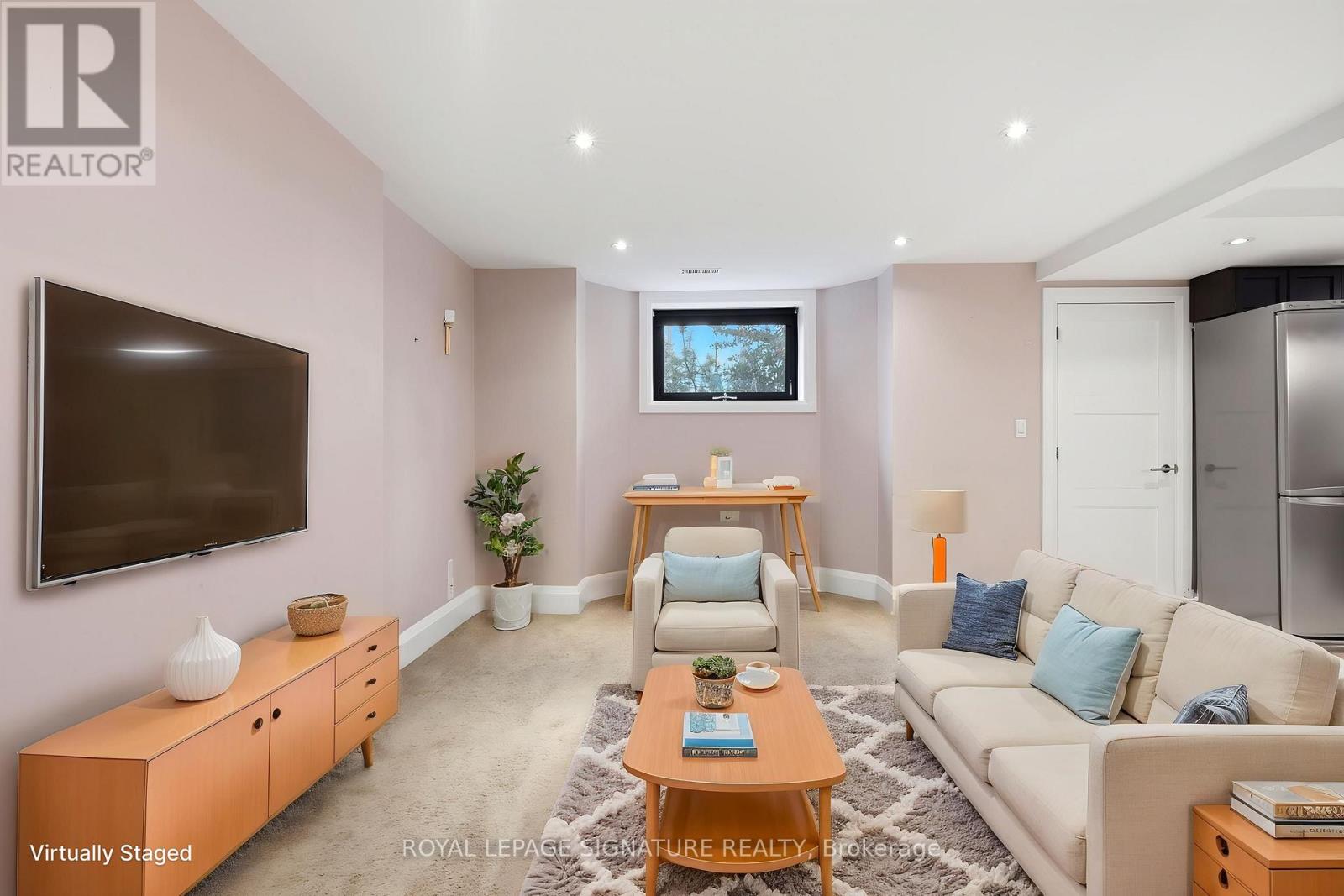 Detached at BSMT - 64 FOUR OAKS GATE, Toronto (East York)