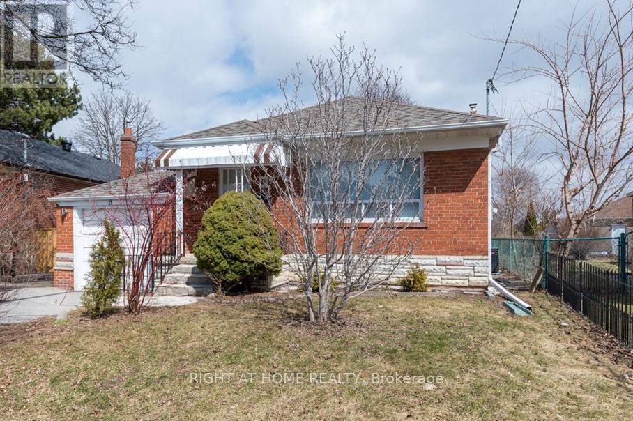 Detached at 6 BELLVARE CRESCENT, Toronto (Wexford-Maryvale)