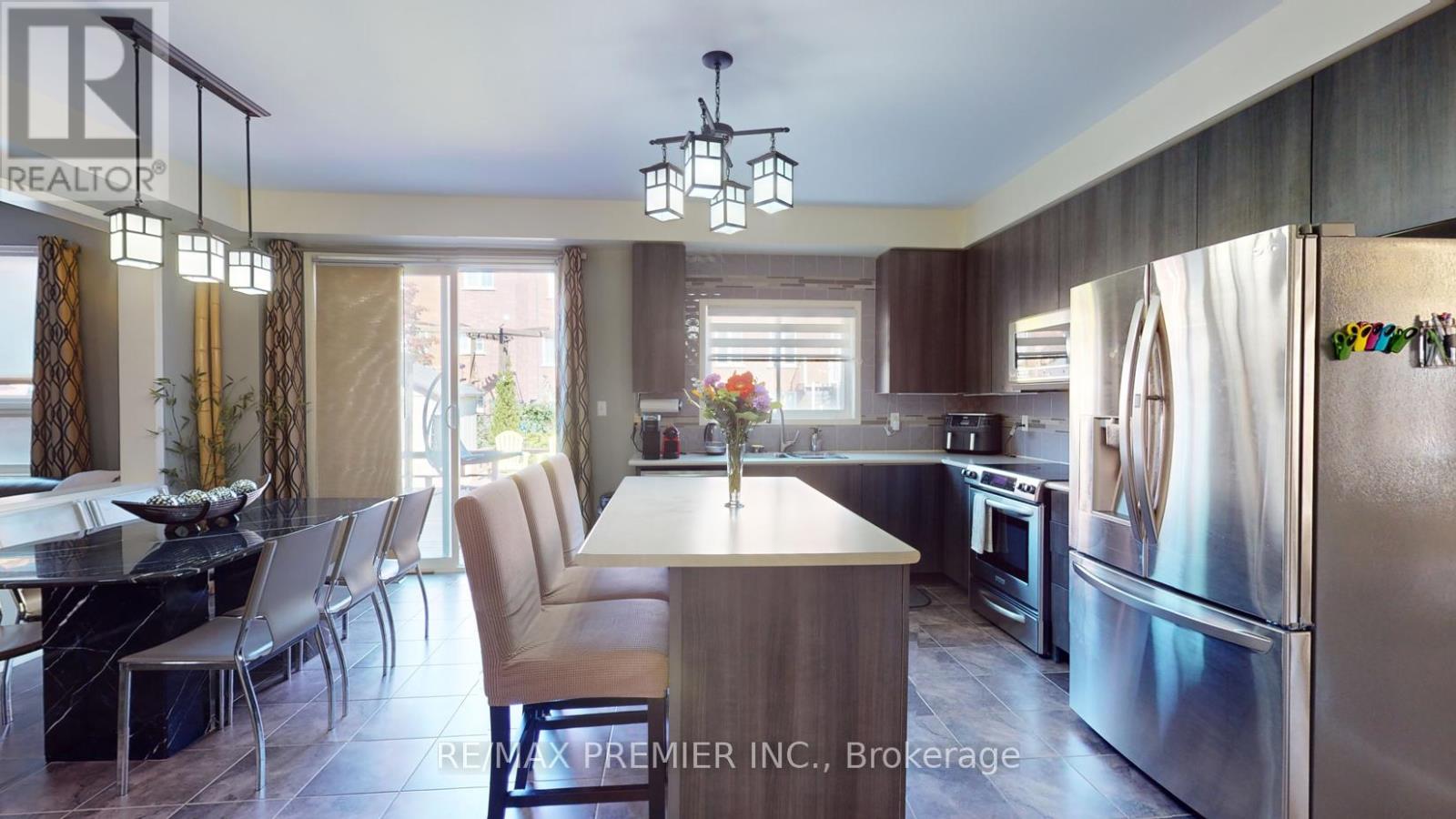 Detached at 2307 PILGRIM SQUARE, Oshawa
