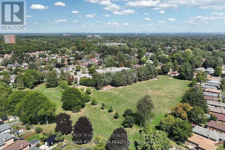 Detached at 18 DARLINGSIDE DRIVE, Toronto (West Hill)