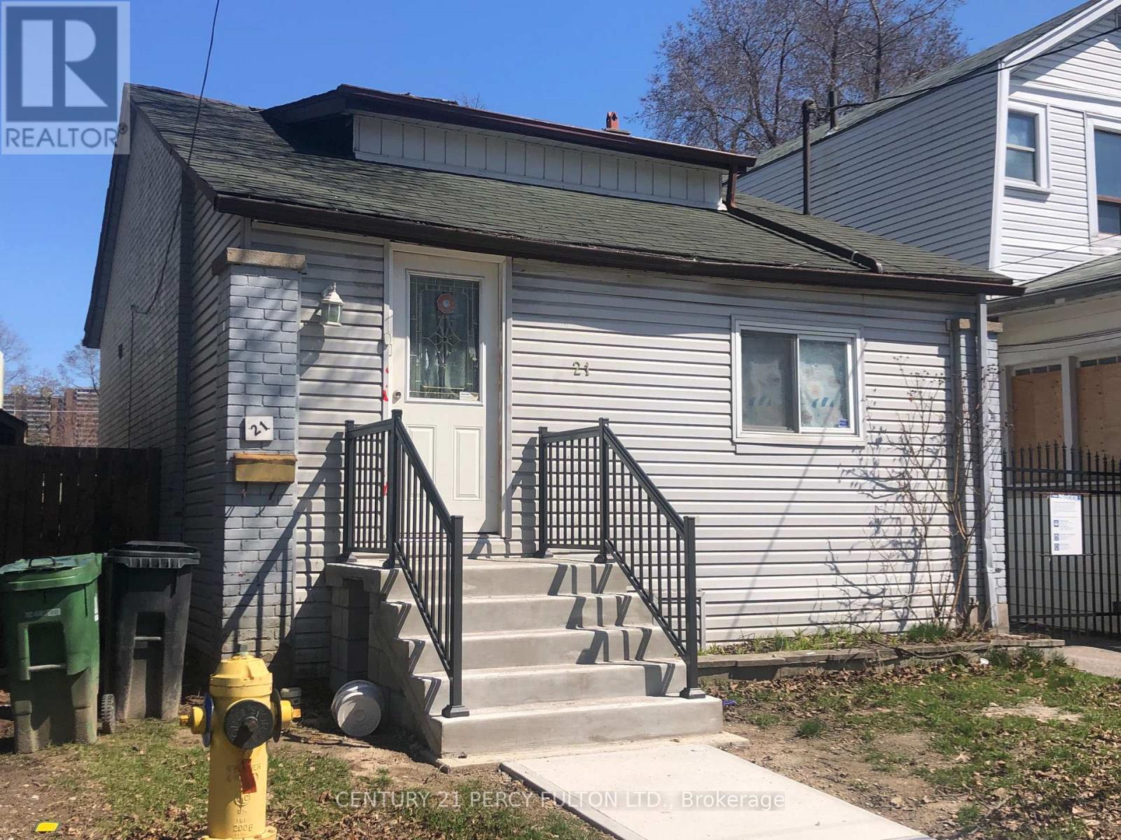 Detached at 21 EASTDALE AVENUE, Toronto (Crescent Town)