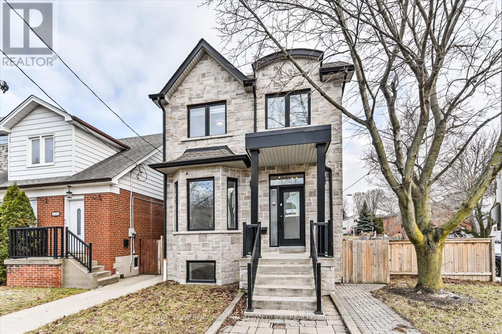 Detached at 811 COSBURN AVENUE, Toronto (East York)