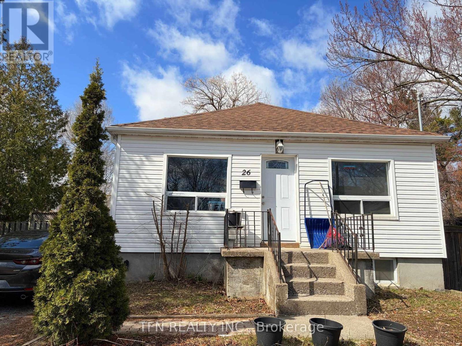 Detached at 26 BUSH DRIVE, Toronto (Highland Creek)