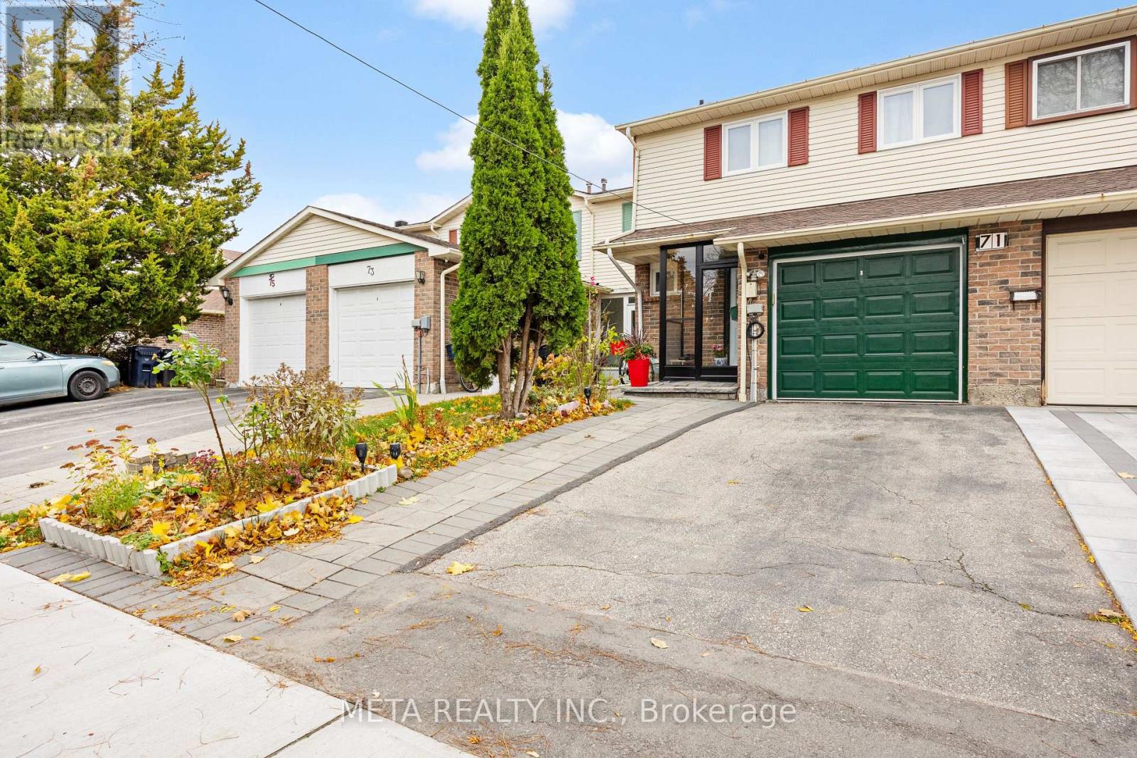 Townhouse at BSMT - 71 GRENBECK DRIVE, Toronto (Milliken)