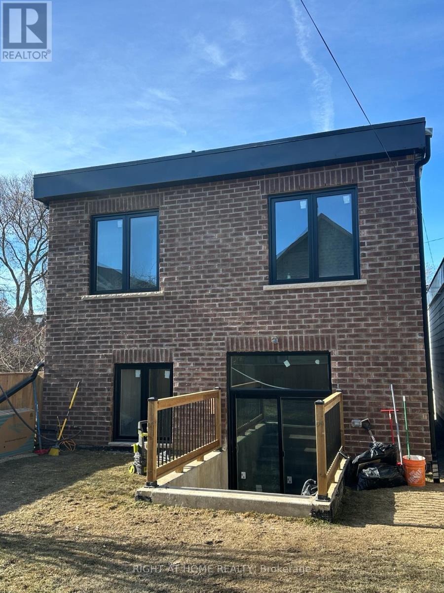 Semi-Detached/Link at LANEWAY SUITE - 94 BARRINGTON AVENUE, Toronto (Crescent Town)
