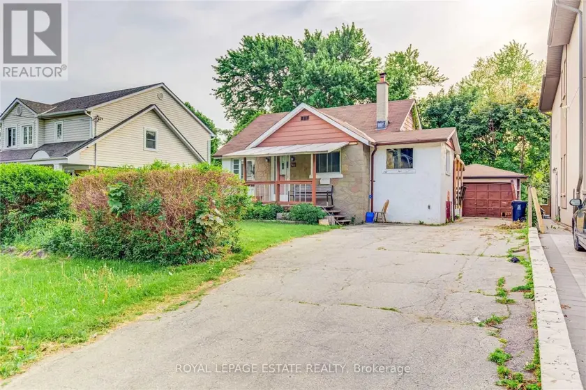 Detached at 100 EASTVILLE AVENUE, Toronto
