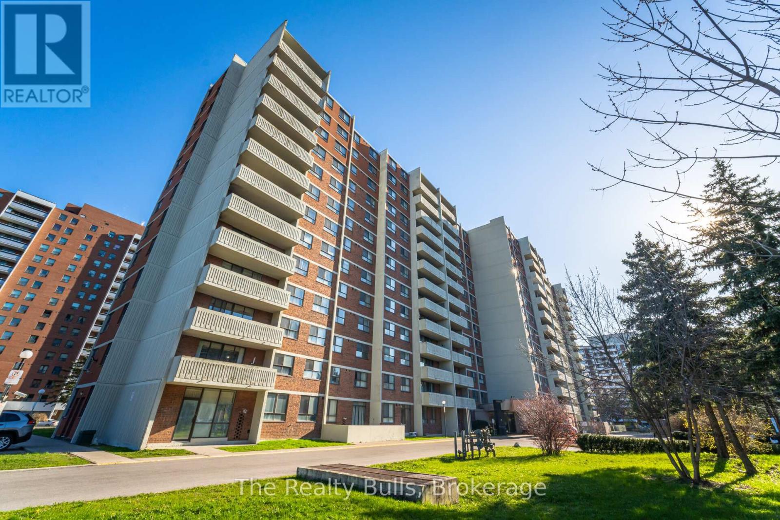 Apartment at 907 - 10 STONEHILL COURT, Toronto (L'Amoreaux)