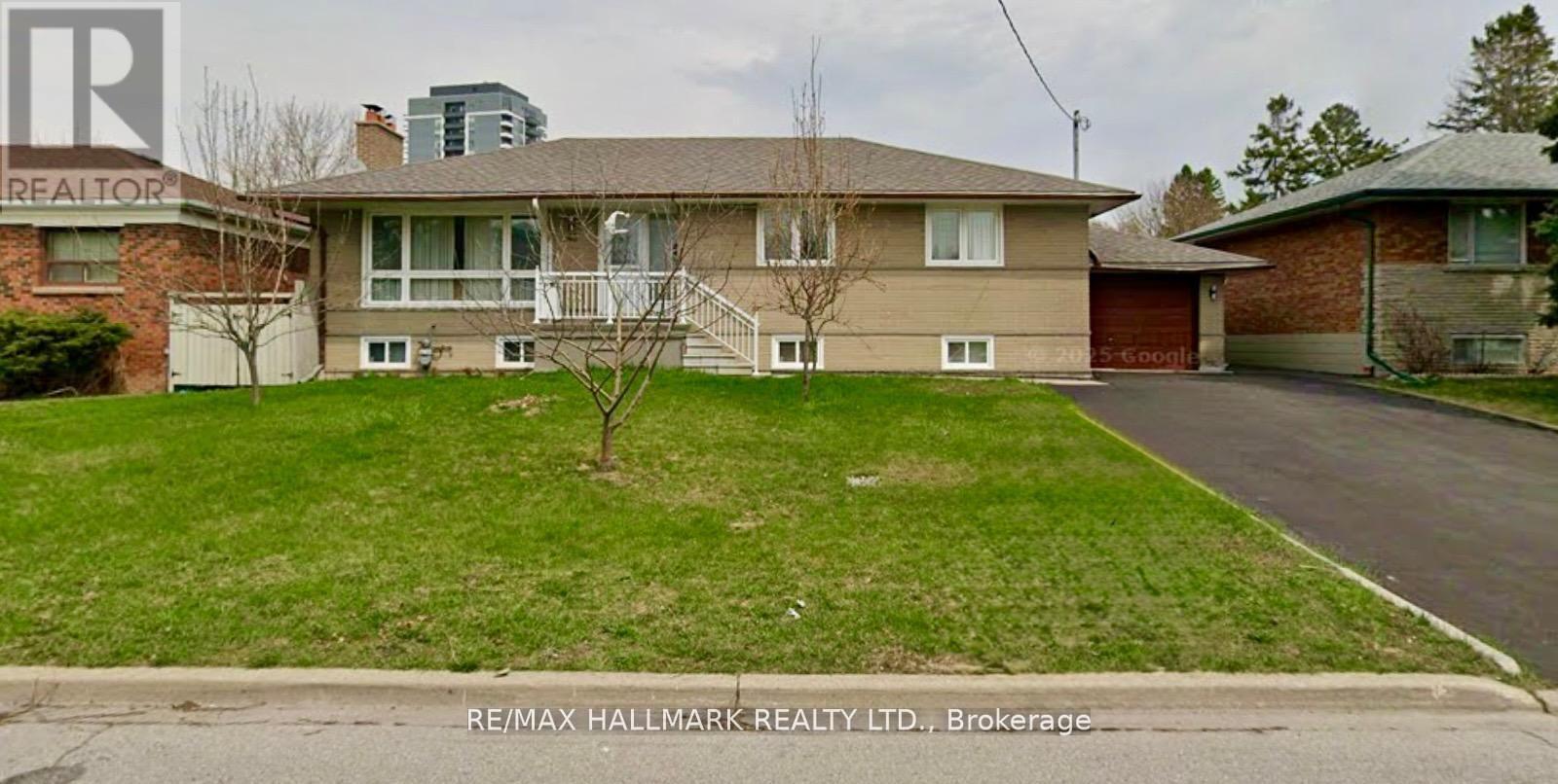 Detached at LOWER - 43 COMMONS DRIVE, Toronto (Tam O'Shanter-Sullivan)