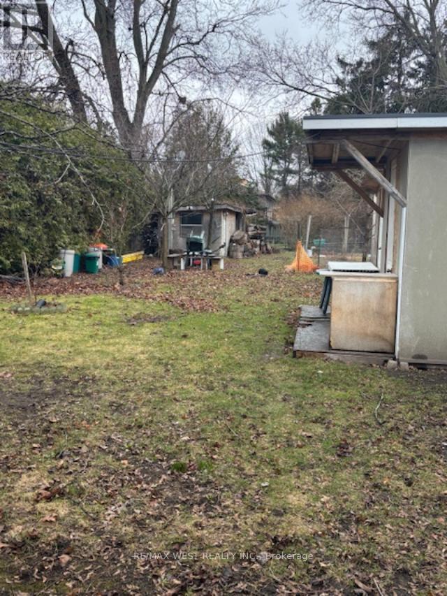 Detached at 110 DARLINGSIDE DRIVE, Toronto