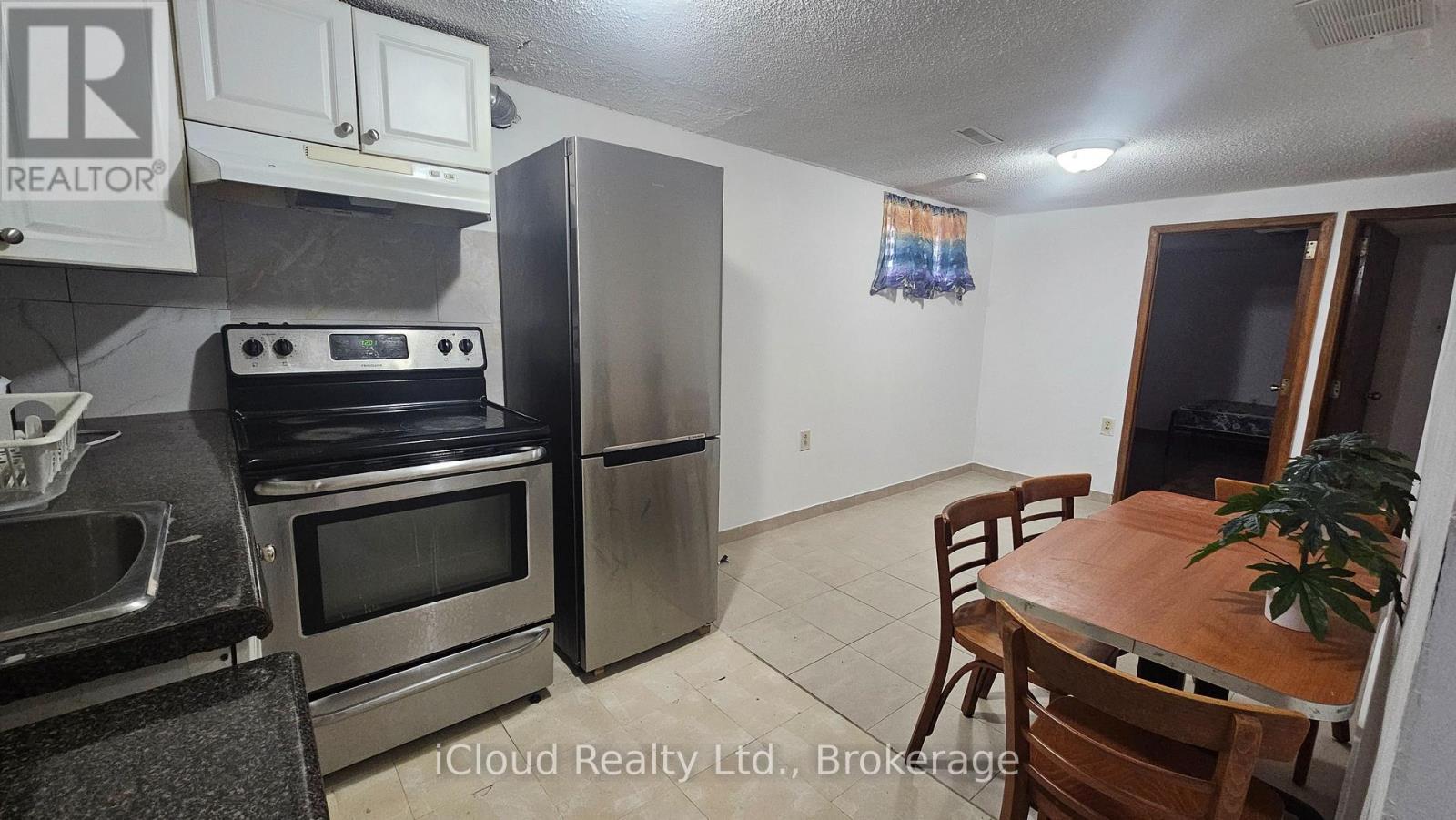 Detached at BSMNT - 39 FREY CRESCENT, Toronto (Wexford-Maryvale)