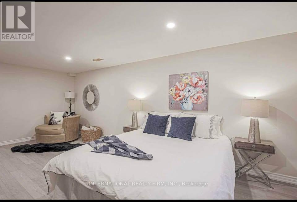 Detached at LOWER - 130 AMBERJACK BOULEVARD, Toronto (Woburn)
