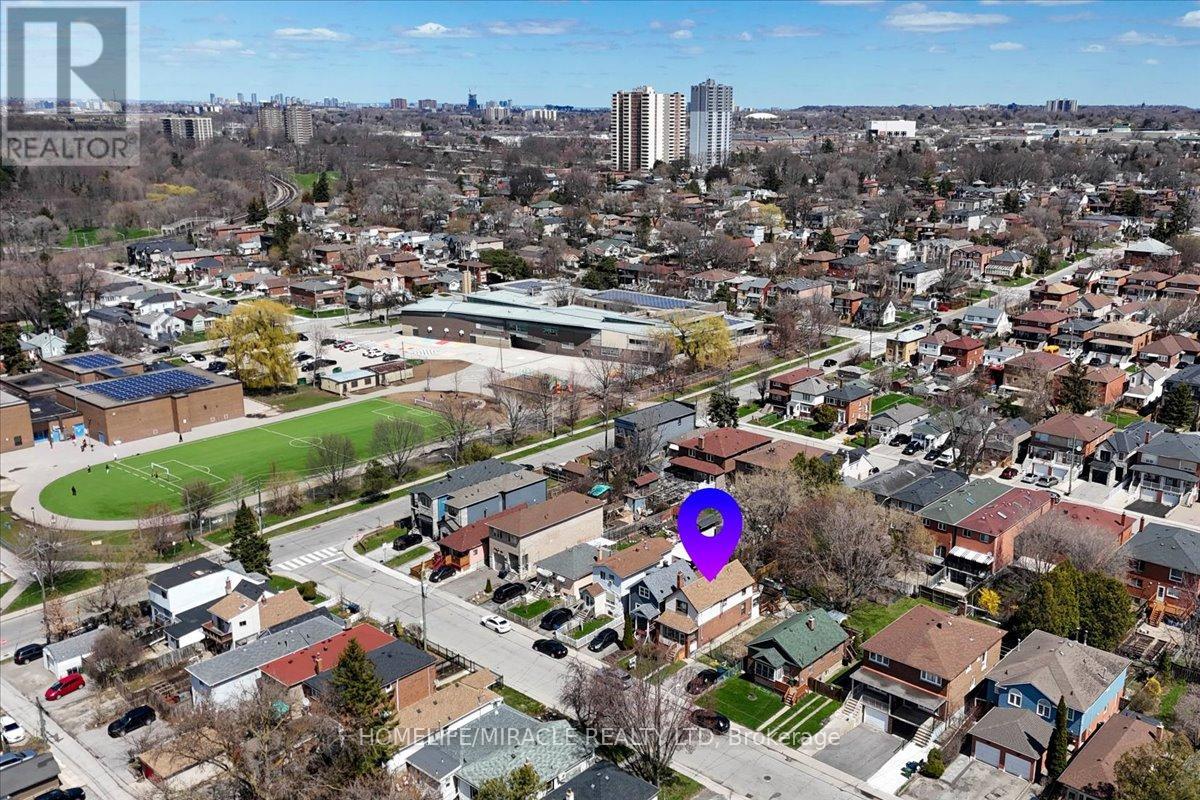 Detached at 25 WANSTEAD AVENUE, Toronto