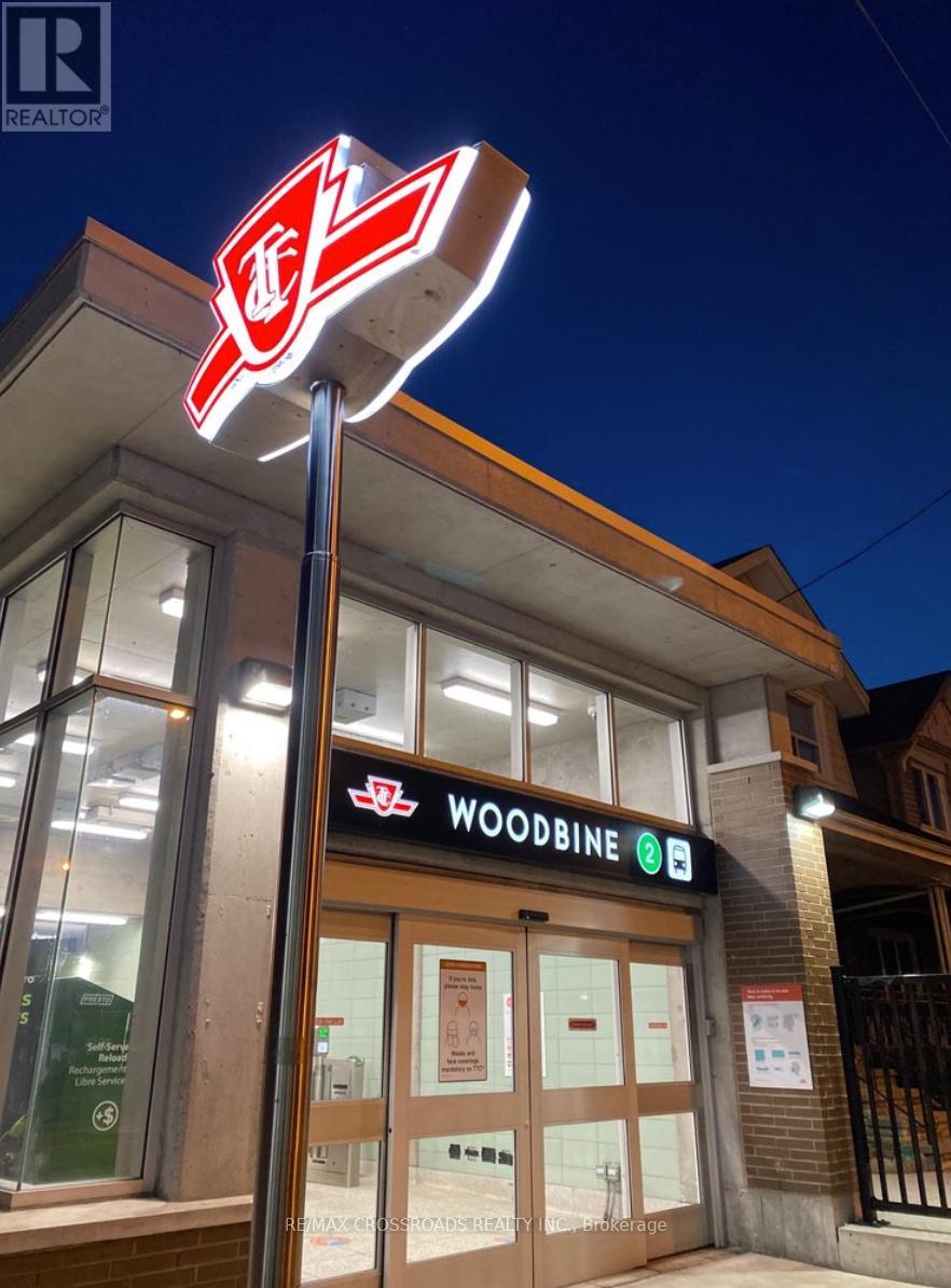 Detached at 1A ROBLIN AVENUE, Toronto