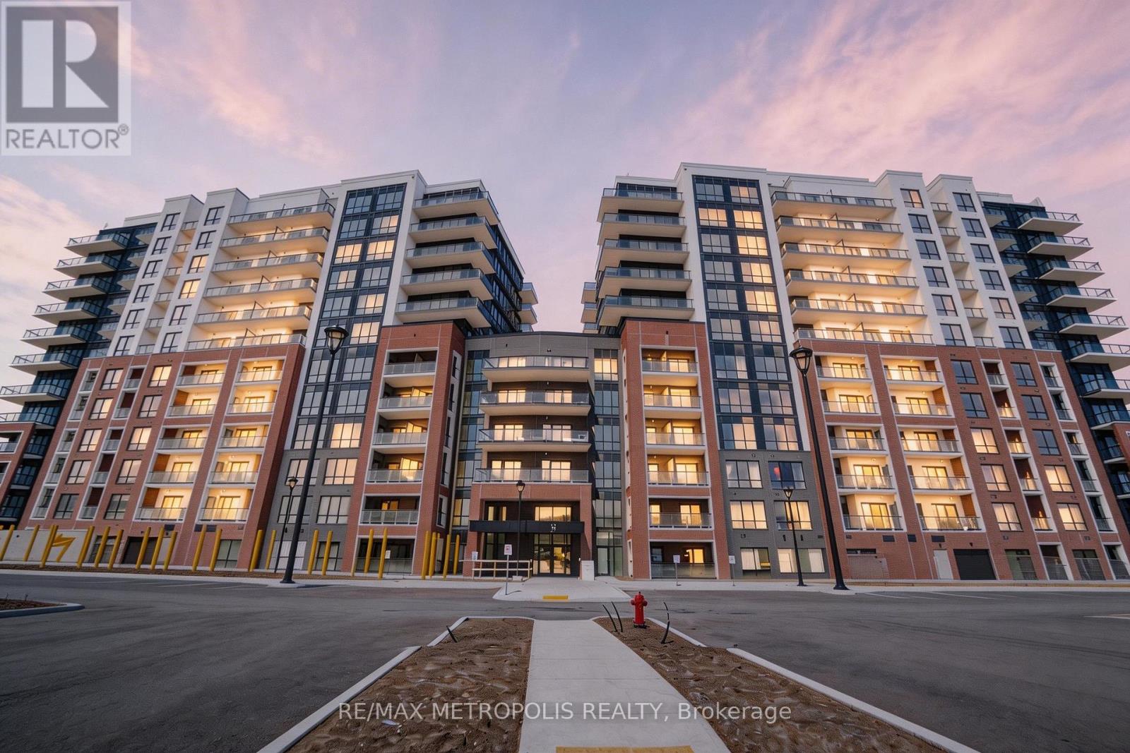 Apartment at 1107 - 51 CLARINGTON BOULEVARD, Clarington (Bowmanville)