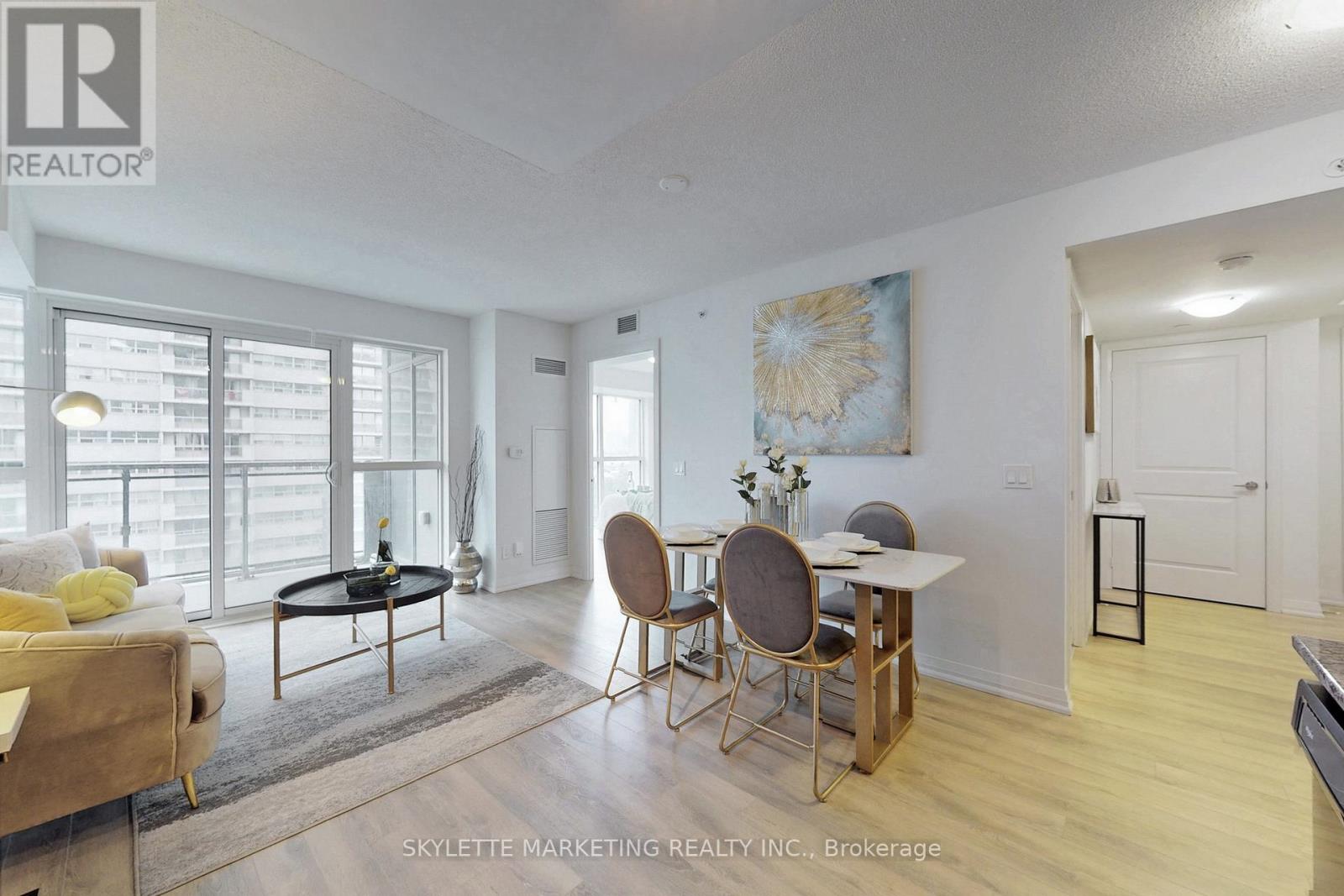 Apartment at 609 - 30 MEADOWGLEN PLACE, Toronto (Woburn)