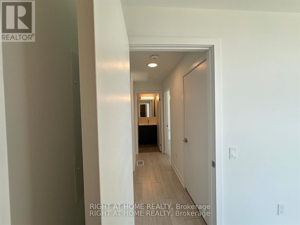 Apartment at 184 F - 1608 CHARLES STREET, Whitby