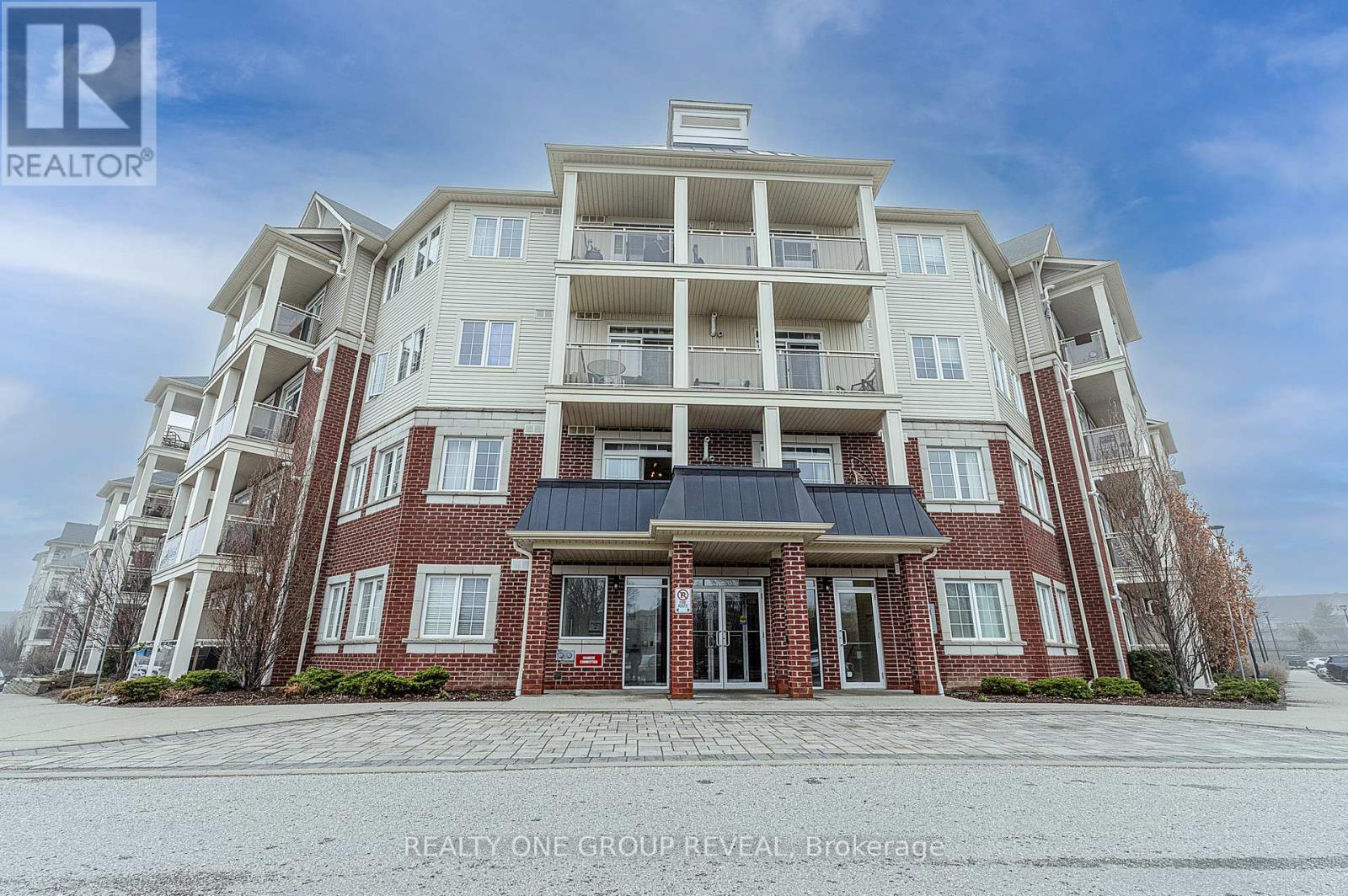 Apartment at 210 - 80 ASPEN SPRINGS DRIVE, Clarington (Bowmanville)