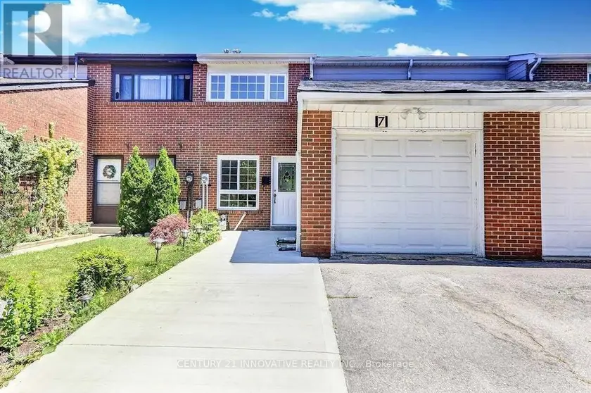 Townhouse at BSMT - 7 SACHEMS PLACE, Toronto