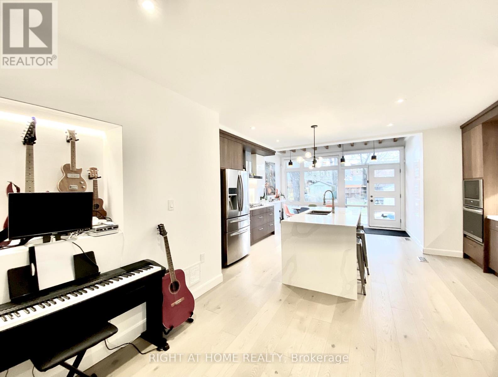 Detached at 16 WOODLEE ROAD, Toronto