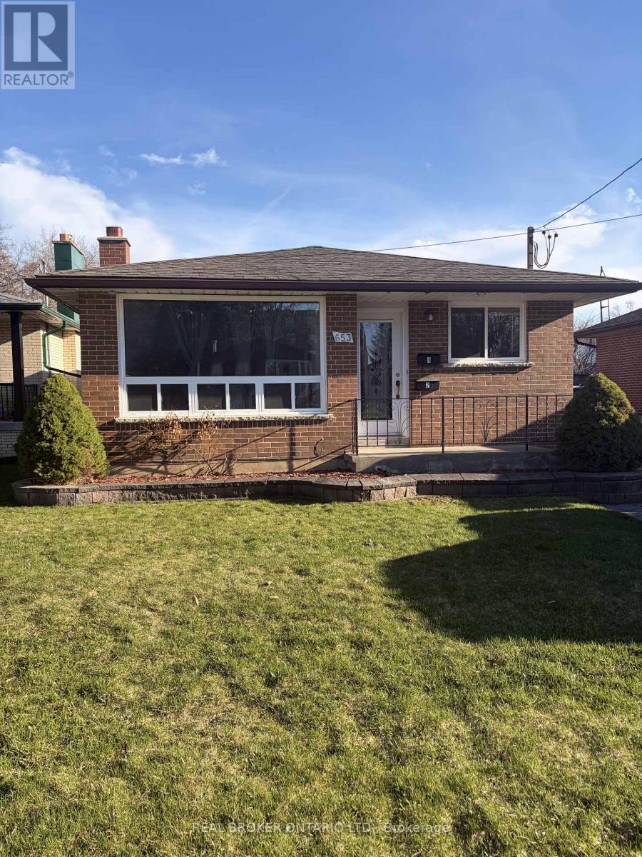 Detached at MAIN - 653 ATHOL STREET E, Oshawa (Donevan)